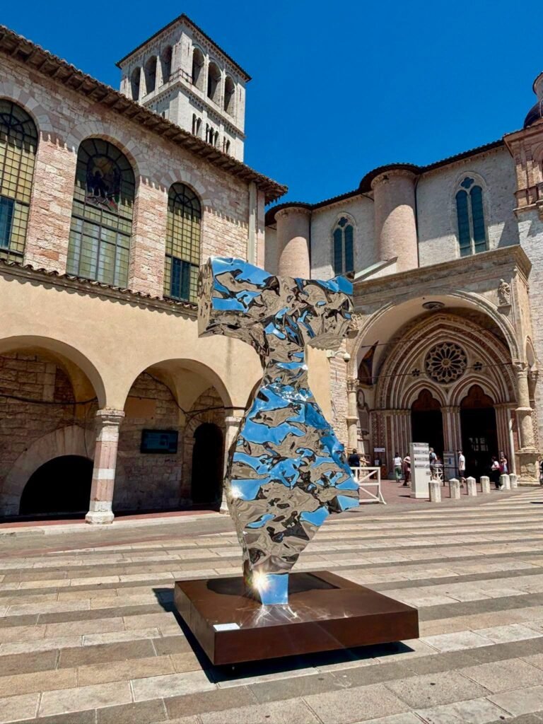 Helidon Xhixha, Nebula, Piazza San Rufino, Assisi 2026